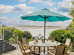 3 Bed in Aberdovey 91520